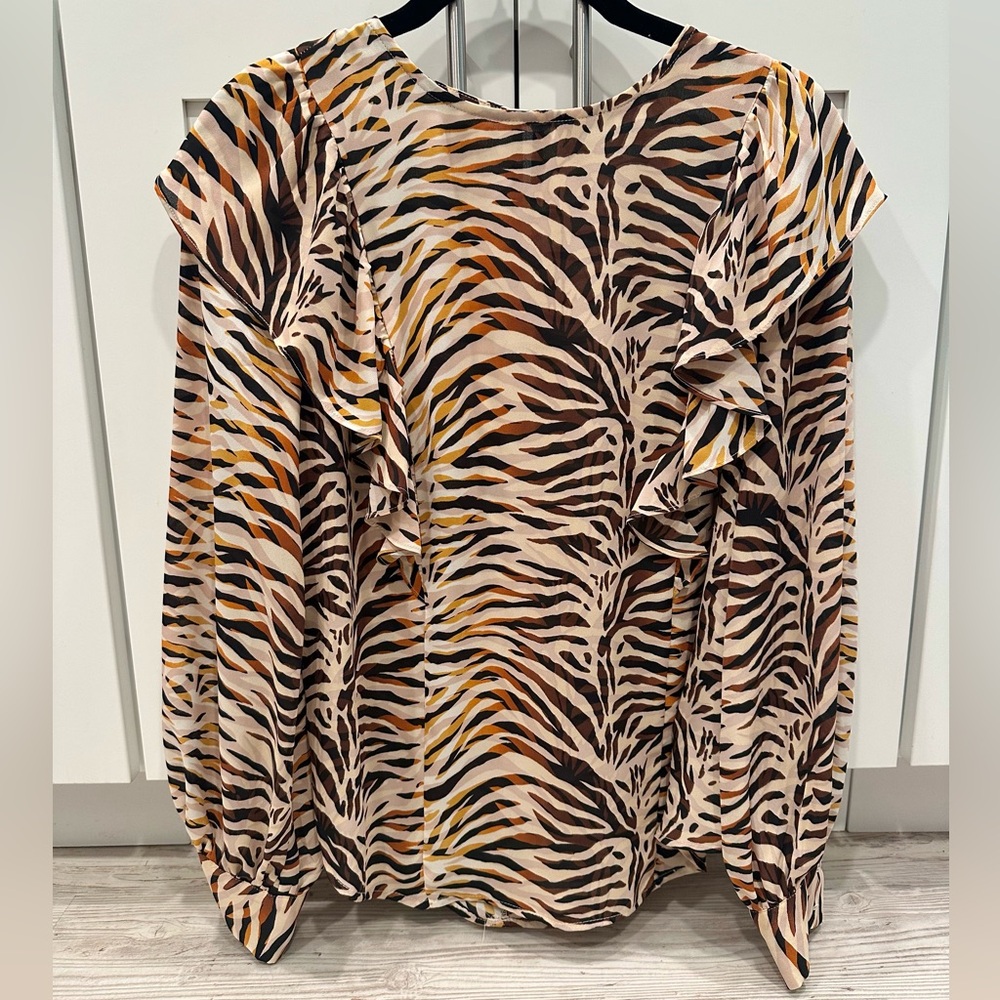 Who What Wear Women's Zebra Print Ruffle Long Sleeve Top Small NWOT - Picture 2 of 7